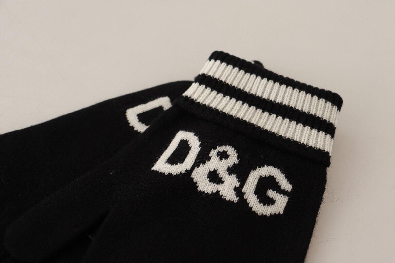 Dolce & Gabbana Black White Cashmere Crown Warm Soft Autumn Winter Gloves DG  In New Condition For Sale In WELWYN, GB