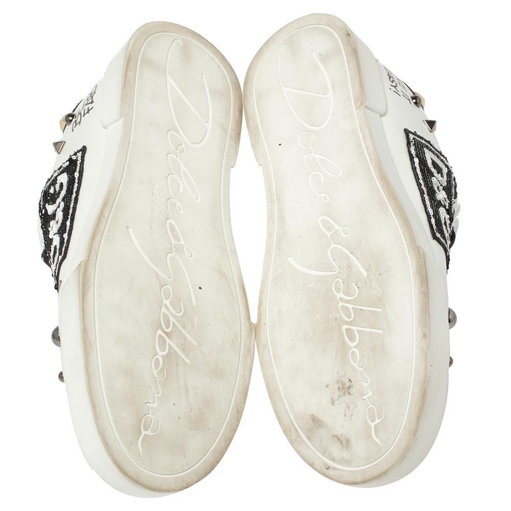 Dolce & Gabbana Schwarz/Weiß Leder Portofino mit Patch und Sneakers Größe 39 im Zustand „Gut“ in Dubai, Al Qouz 2