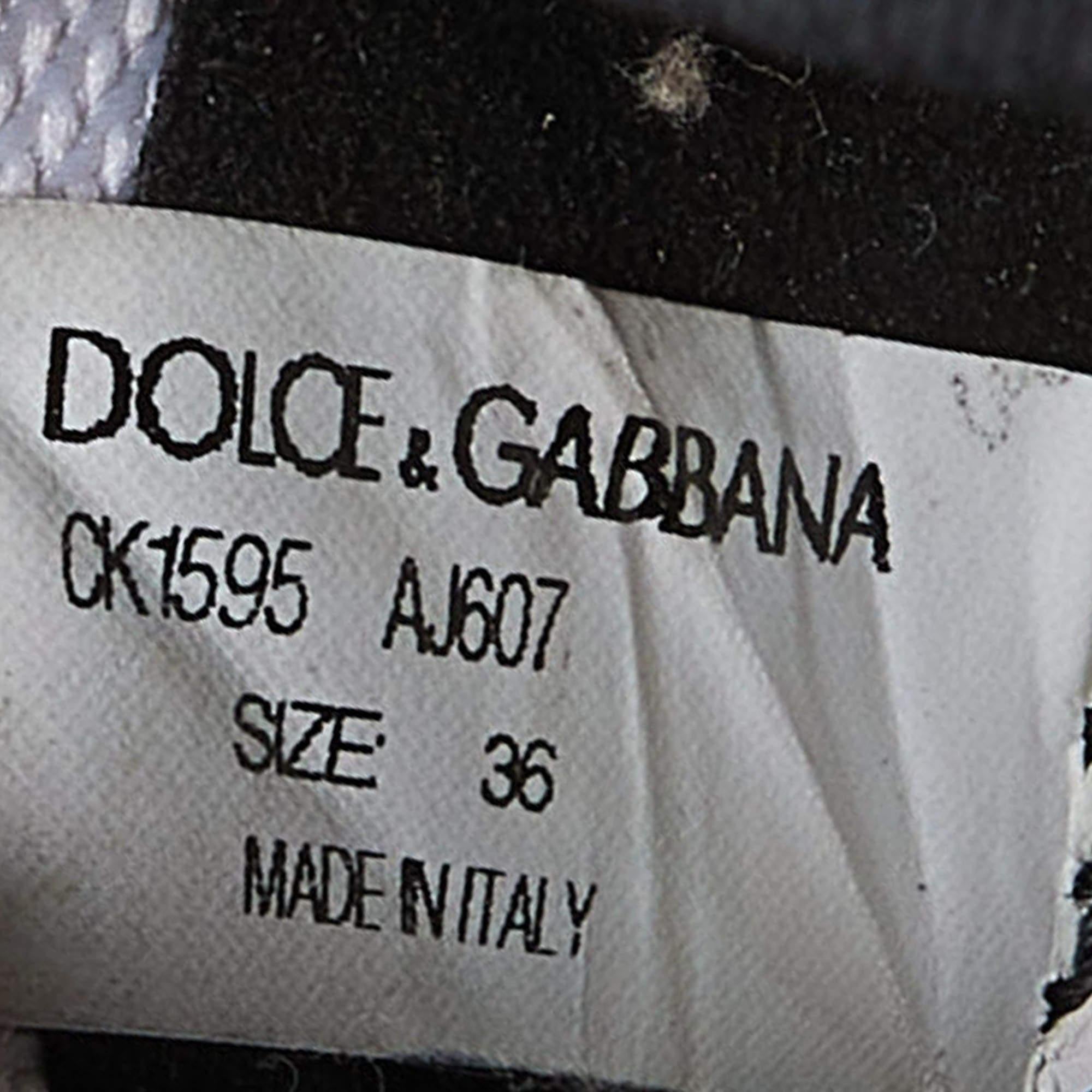 Dolce & Gabbana Black/White Stars Knit Fabric Sorrento Slip-On Sneakers Size 36 In Good Condition For Sale In Dubai, Al Qouz 2