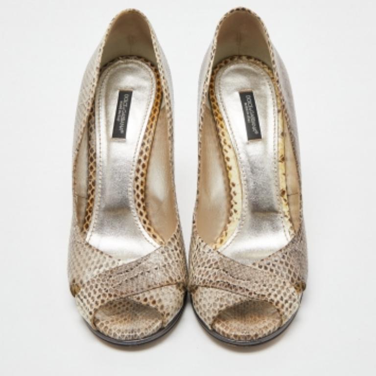 Dolce & Gabbana Schwarz/Weiß Wasserschlangenleder Peep Toe Pumps Größe 39,5 (Braun) im Angebot