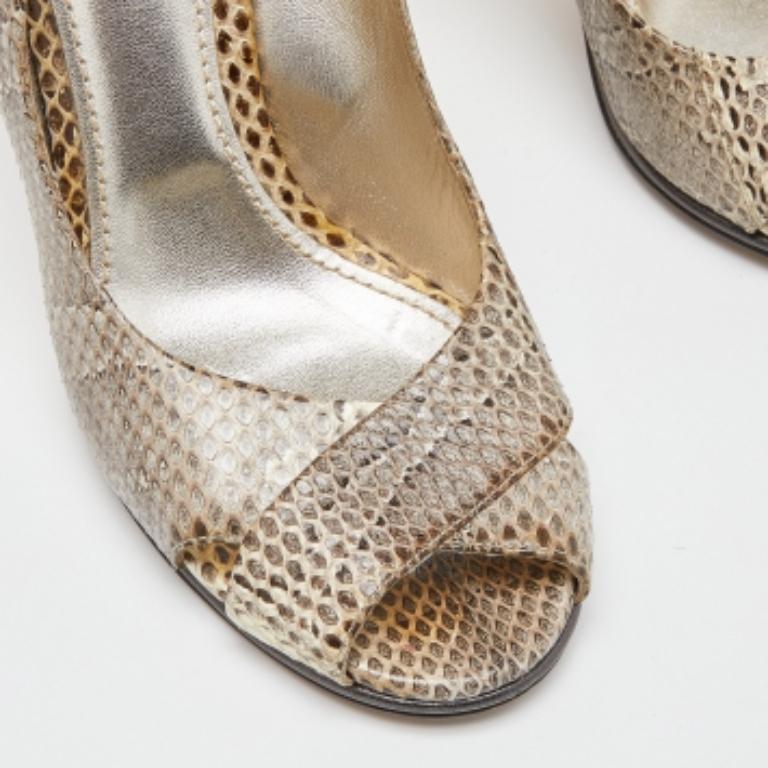 Dolce & Gabbana Schwarz/Weiß Wasserschlangenleder Peep Toe Pumps Größe 39,5 im Zustand „Gut“ im Angebot in Dubai, Al Qouz 2