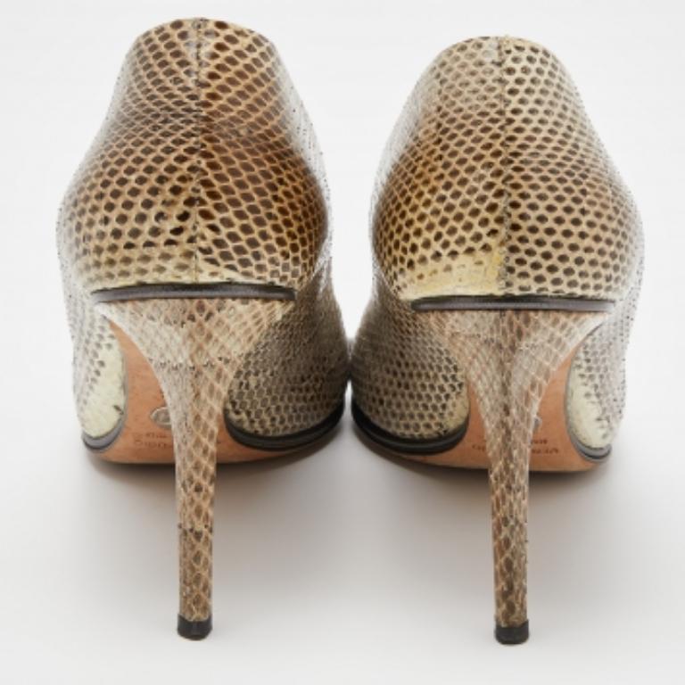 Dolce & Gabbana Schwarz/Weiß Wasserschlangenleder Peep Toe Pumps Größe 39,5 im Angebot 1