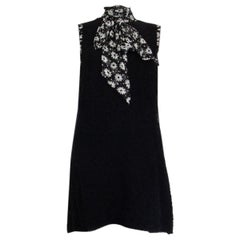 DOLCE & GABBANA Schwarzes Kleid aus Wollbouclé mit FLORAL-SCARF 40 S