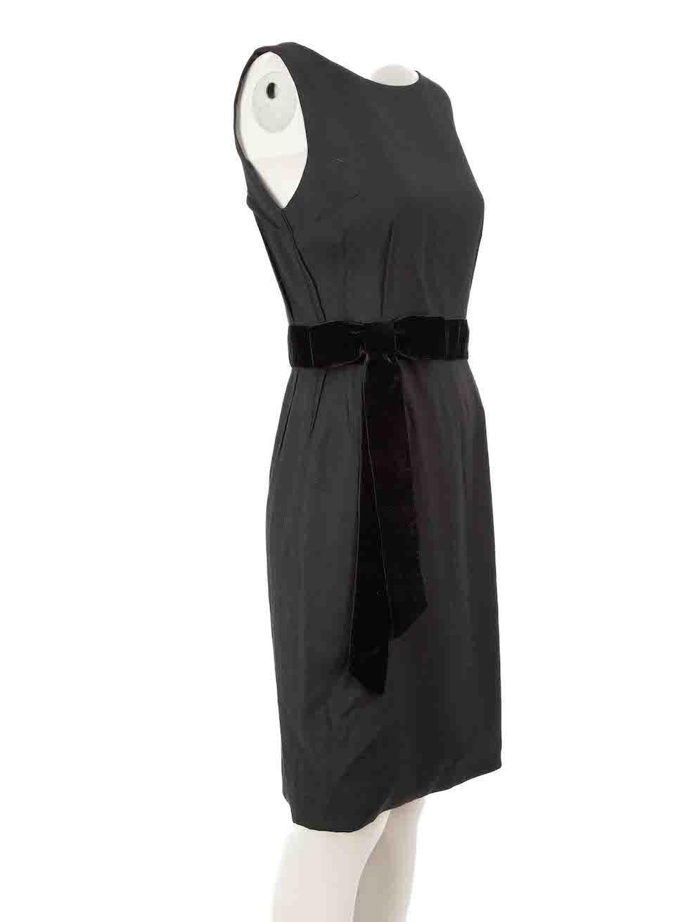 CONDITION is Very good. Hardly any visible wear to dress is evident. Brand label is partially detached on this used Dolce & Gabbana designer resale item.
 
 
 
 Details
 
 
 Black
 
 Wool
 
 Dress
 
 Sleeveless
 
 Round neck
 
 Knee length
 
 Velvet