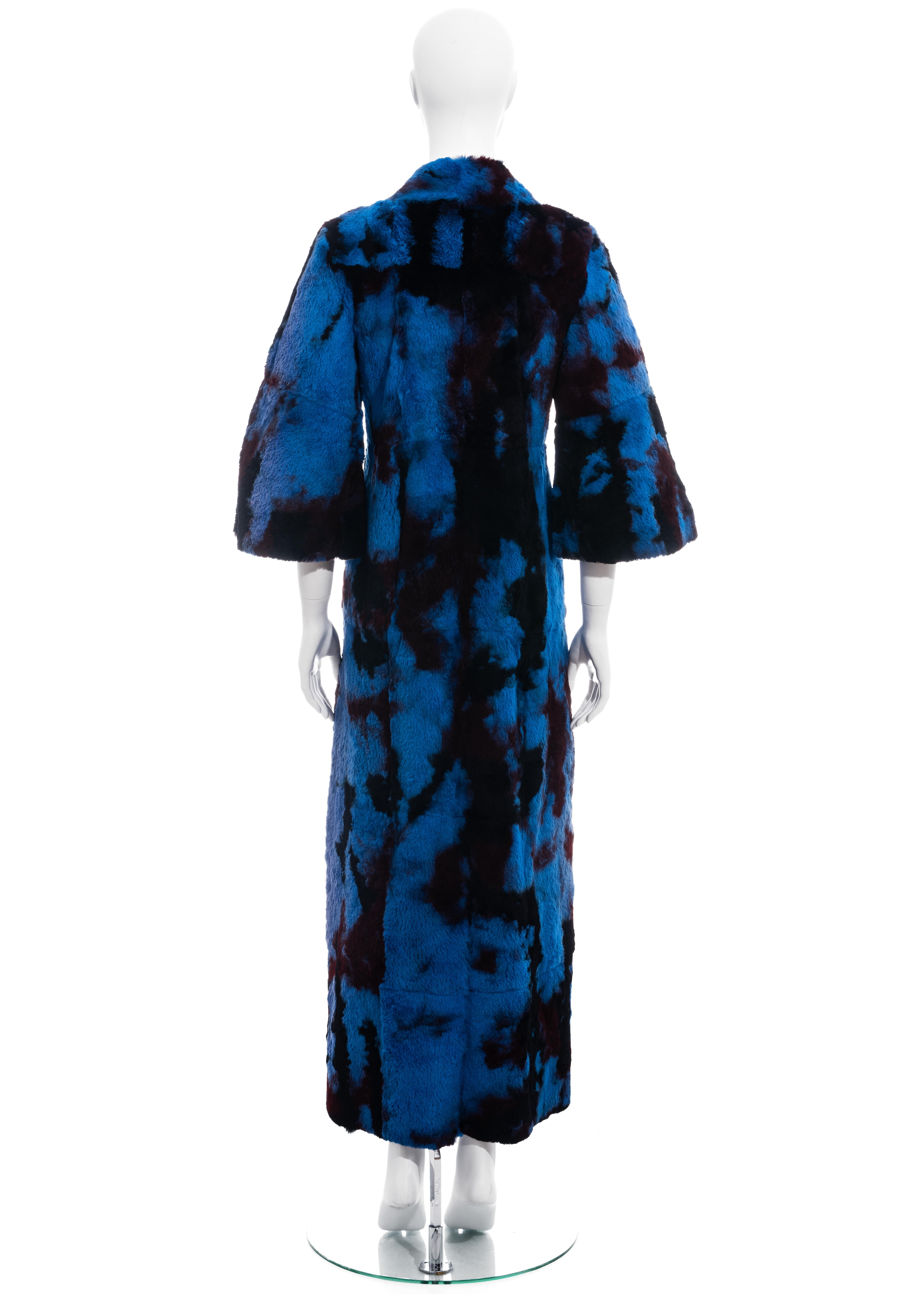Dolce & Gabbana blue and black tie-dyed fur maxi coat, fw 1999 For Sale 2