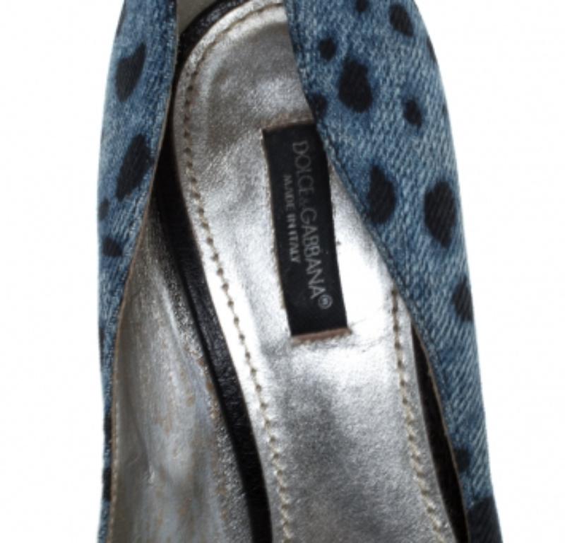 Donna Dolce & Gabbana - Pumps con stampa leopardata blu/nero Taglia 36 in vendita