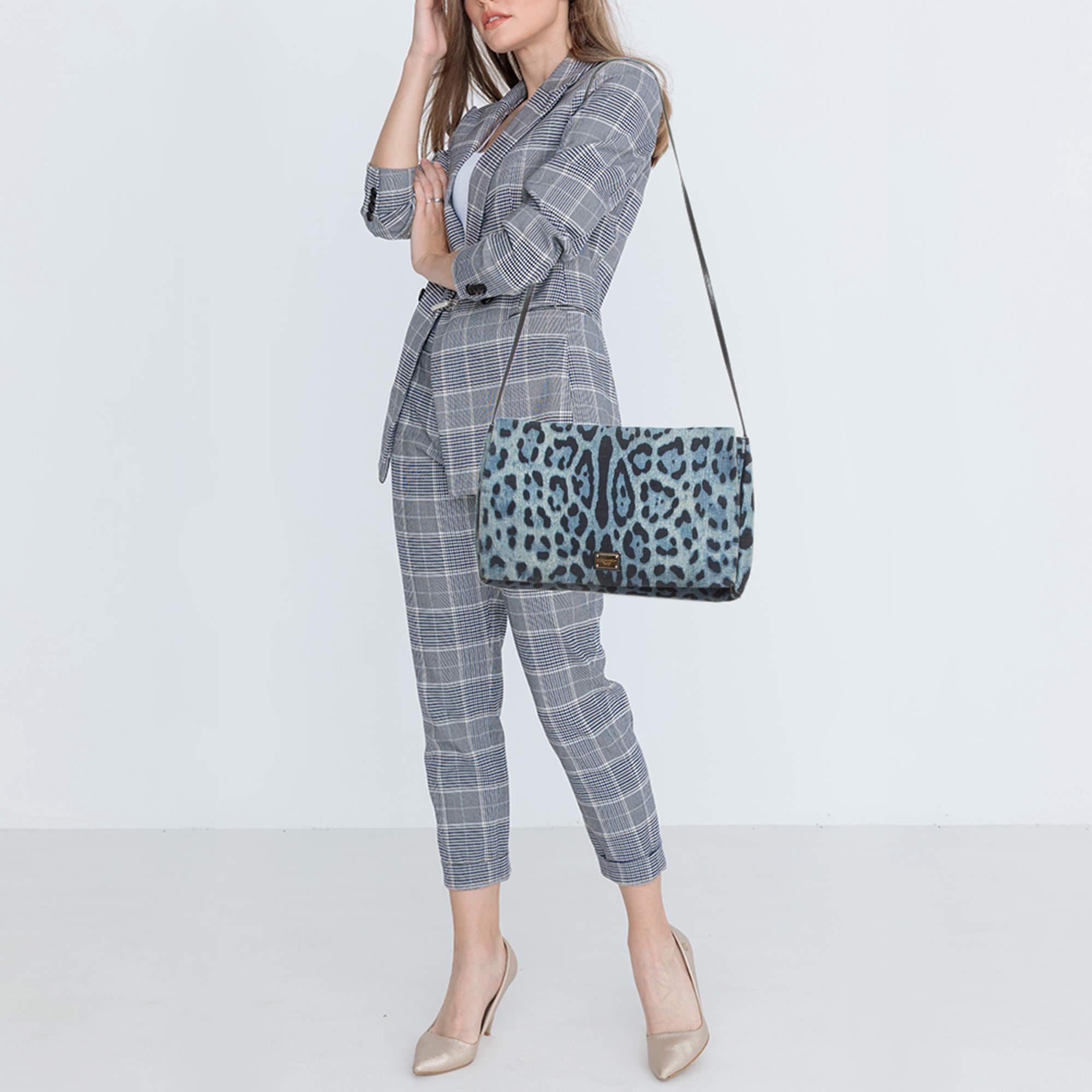 Dolce & Gabbana Blue/Black Leopard Print Denim Flap Shoulder Bag In Good Condition In Dubai, Al Qouz 2