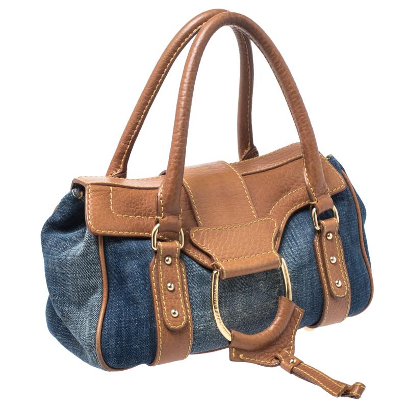 Dolce & Gabbana D-Ring-Tasche aus blauem/braunem Denim und Leder mit Klappe im Zustand „Gut“ in Dubai, Al Qouz 2