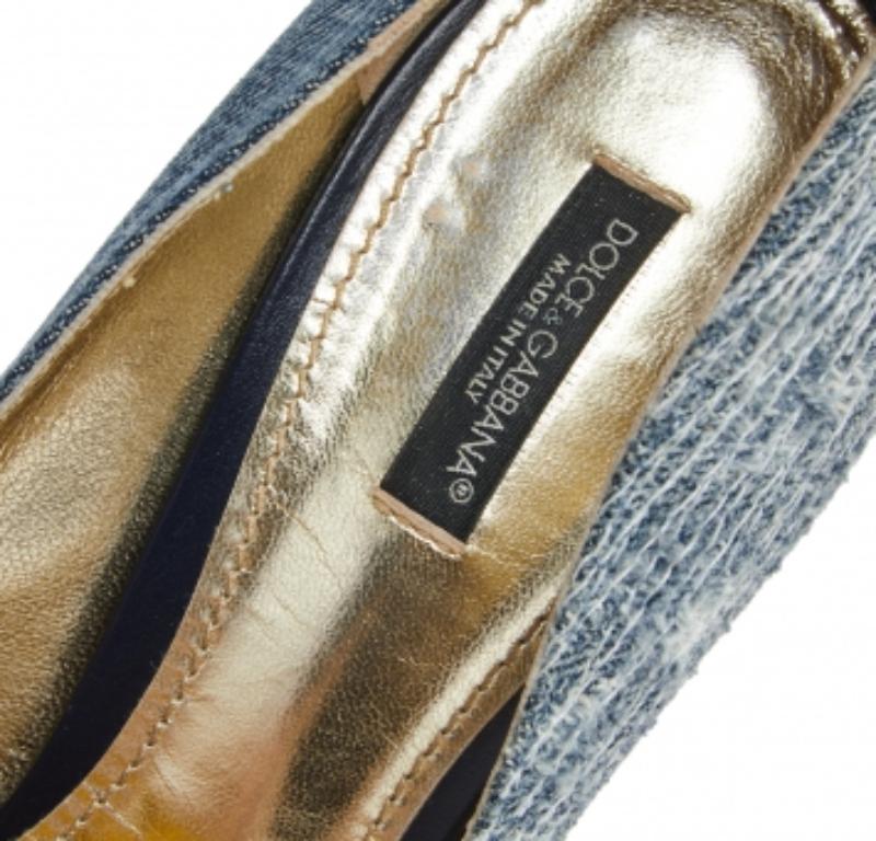 Dolce & Gabbana Plataforma vaquera azul Bombas de punta redonda Talla 40 en venta 2