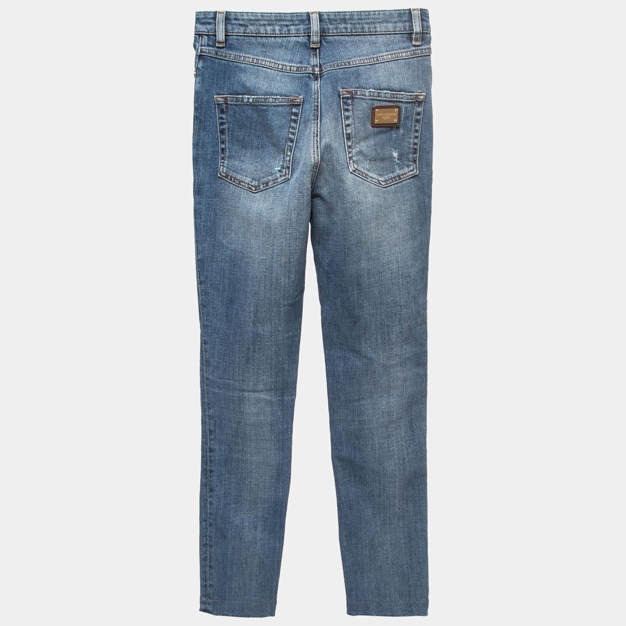 These Dolce & Gabbana jeans are a must-have wardrobe essential. These blue skinny jeans can be dressed both up and down for looks that are either casual and comfy or chic and fashionable.

