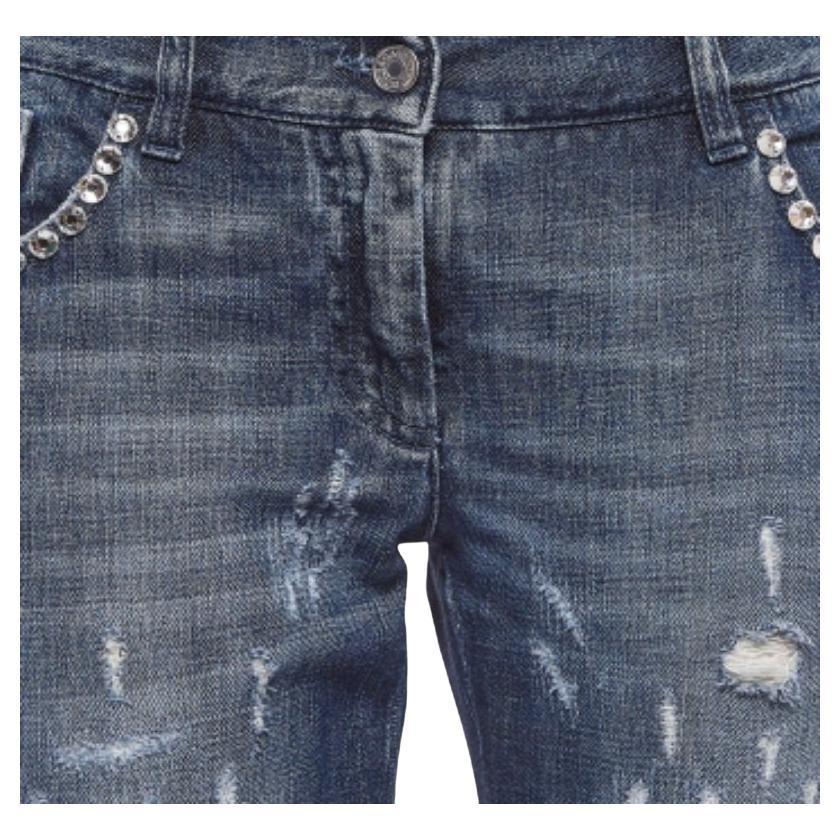 Eine tolle Jeans wie diese darf in keinem Kleiderschrank fehlen. Dieses Paar von Dolce & Gabbana ist aus besten MATERIALEN geschneidert und zeichnet sich durch klassische Details, einen einfachen Verschluss und Taschen aus. Kombinieren Sie es mit