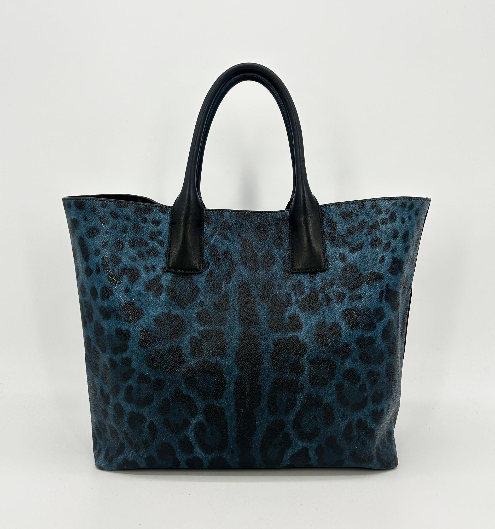 Noir Dolce & Gabbana Fourre-tout en toile enduite imprimé léopard bleu en vente