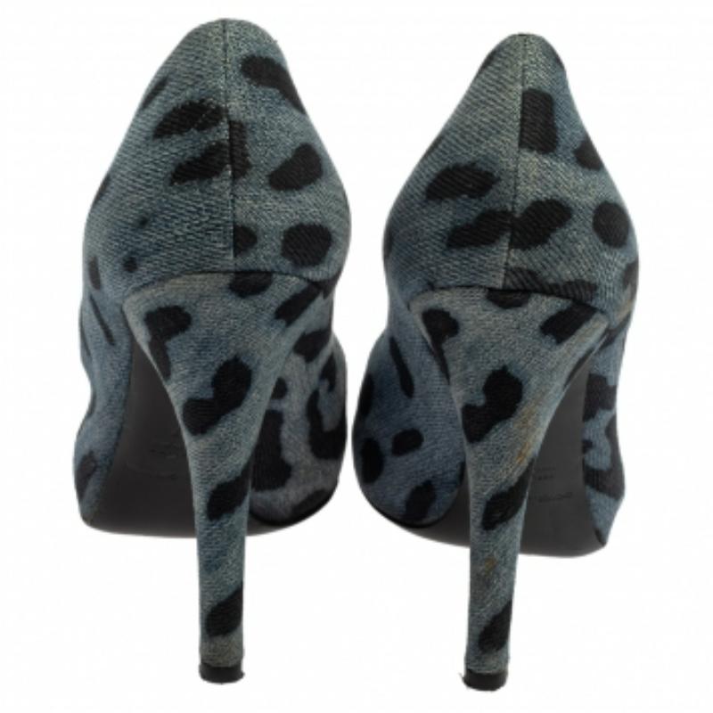 Black Dolce & Gabbana Blue Leopard Print Denim Pumps Size 37 For Sale