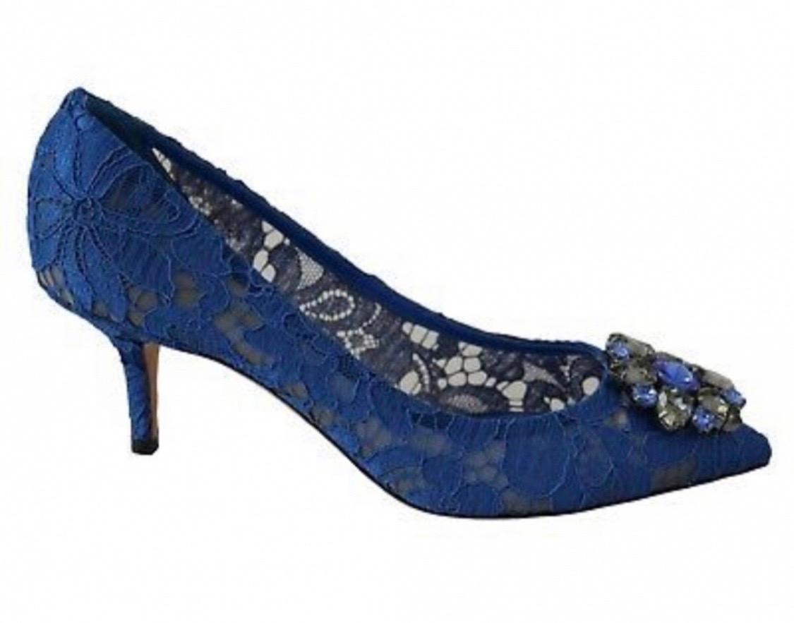 DOLCE & GABBANA
Gorgeous brand new with tags, 100%
Authentic Dolce & Gabbana PUMP lace
shoes with jewel detail on the top.
Model: Pumps
Collection: Rainbow collection
Taormina lace
Color: Blue
Crystals: Blue and gray
Material: 30% Cotton, 4% PA,