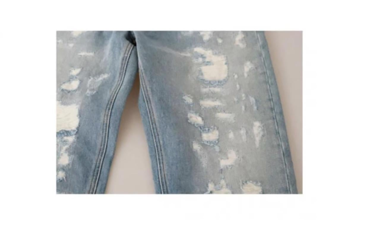 Women's Dolce & Gabbana Blue Ripped Cotton Mid Waist Cropped Jeans Boyfriend Fit Slim For Sale