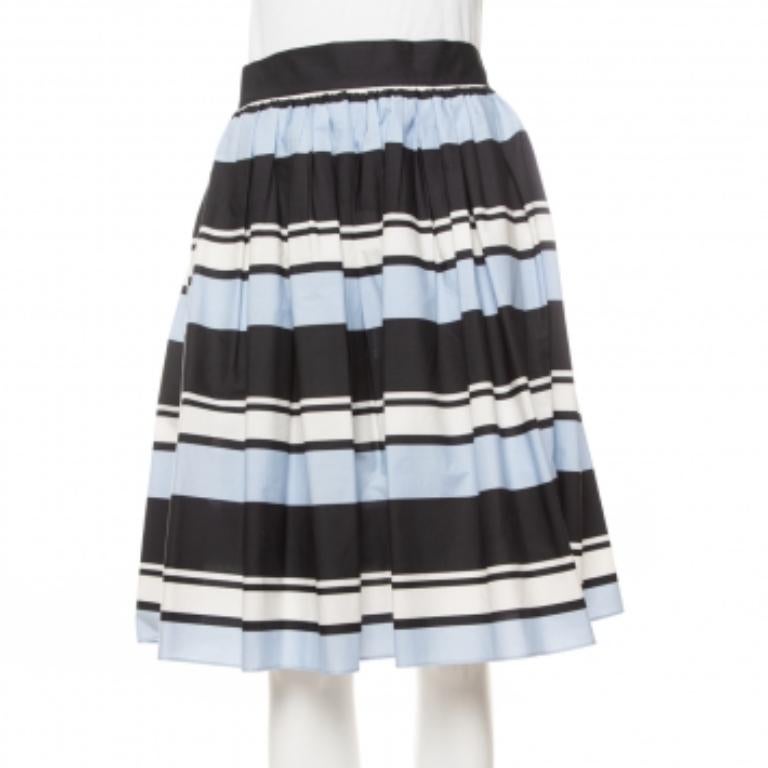 Dolce & Gabbana Blau gestreifter ausgestellter Baumwollminirock M (Schwarz) im Angebot