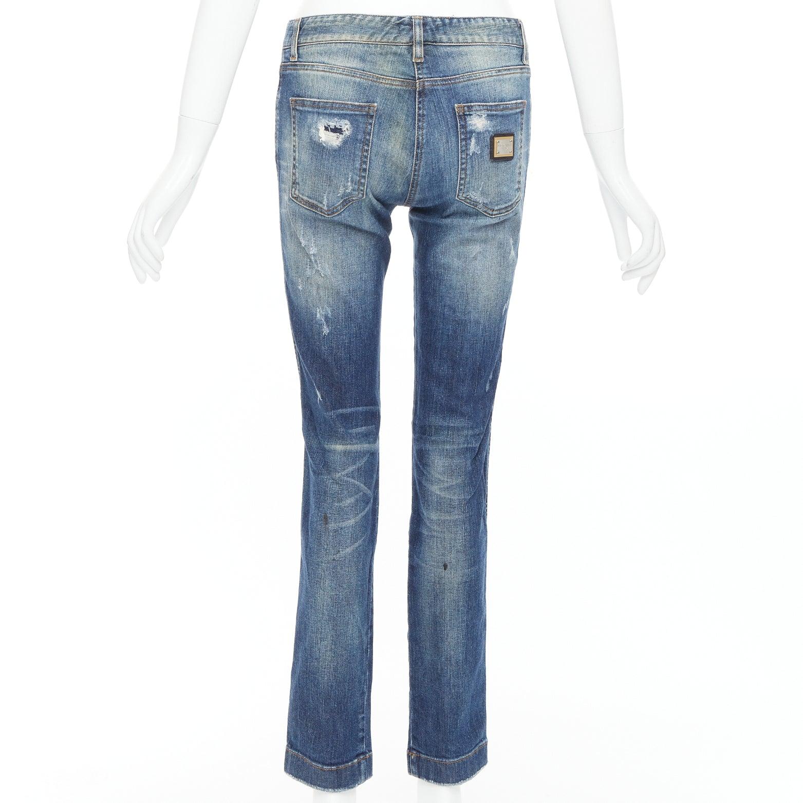 De las mujeres DOLCE GABBANA vaqueros desgastados con placa del logotipo en denim lavado azul IT40 M en venta