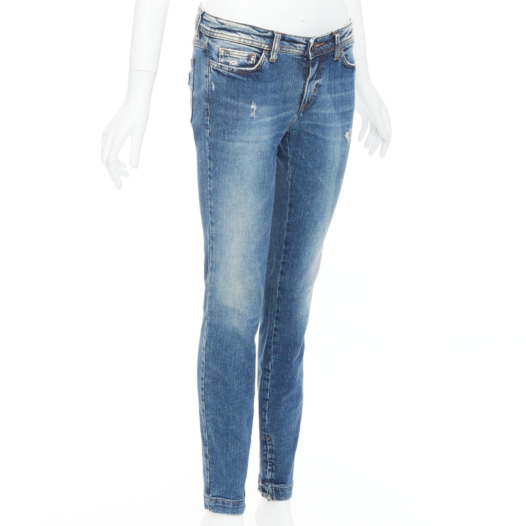 DOLCE GABBANA vaqueros con placa del logotipo azul lavado envejecido mate IT40 S Azul en venta