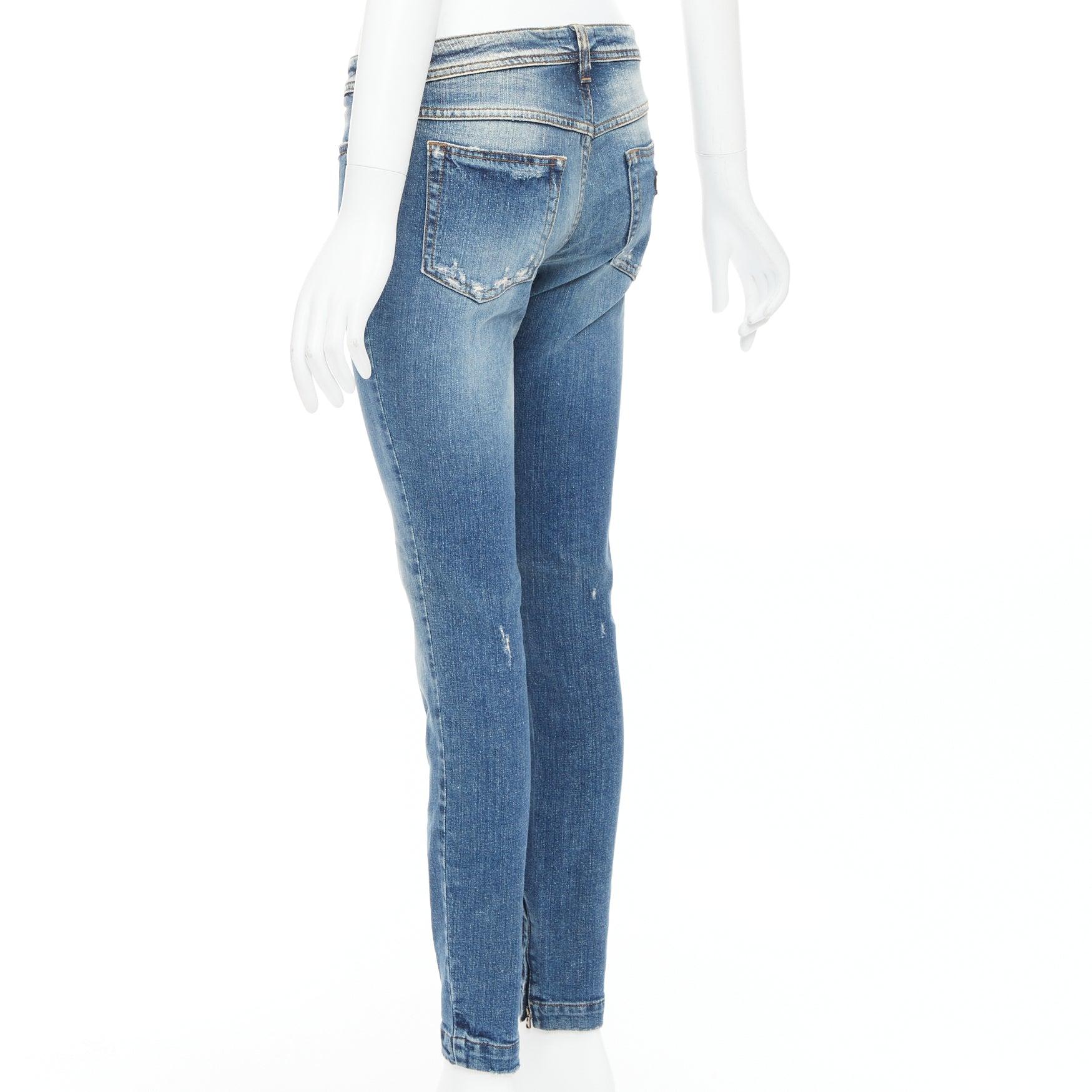 DOLCE GABBANA vaqueros con placa del logotipo azul lavado envejecido mate IT40 S en venta 1
