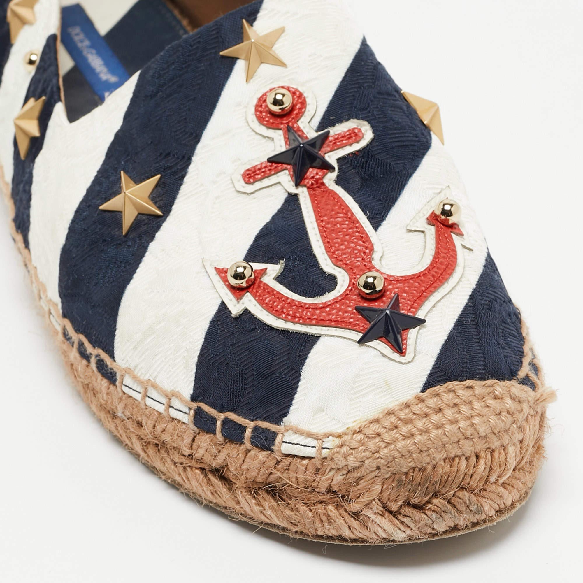 Dolce & Gabbana - Espadrilles plates en toile bleu/blanc, taille 40 en vente 3