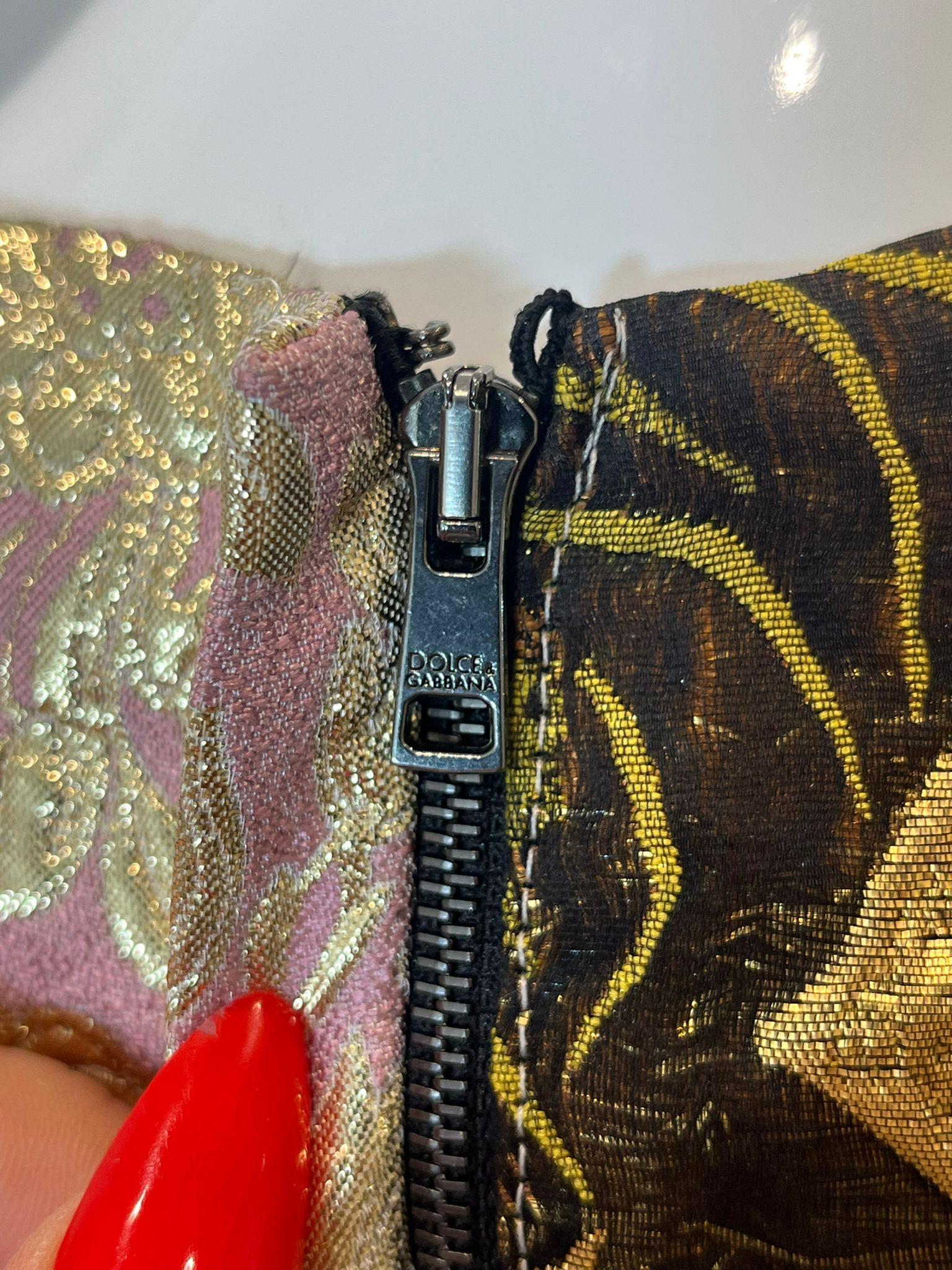Dolce & Gabbana - Robe patchwork en brocart et lamé en vente 1
