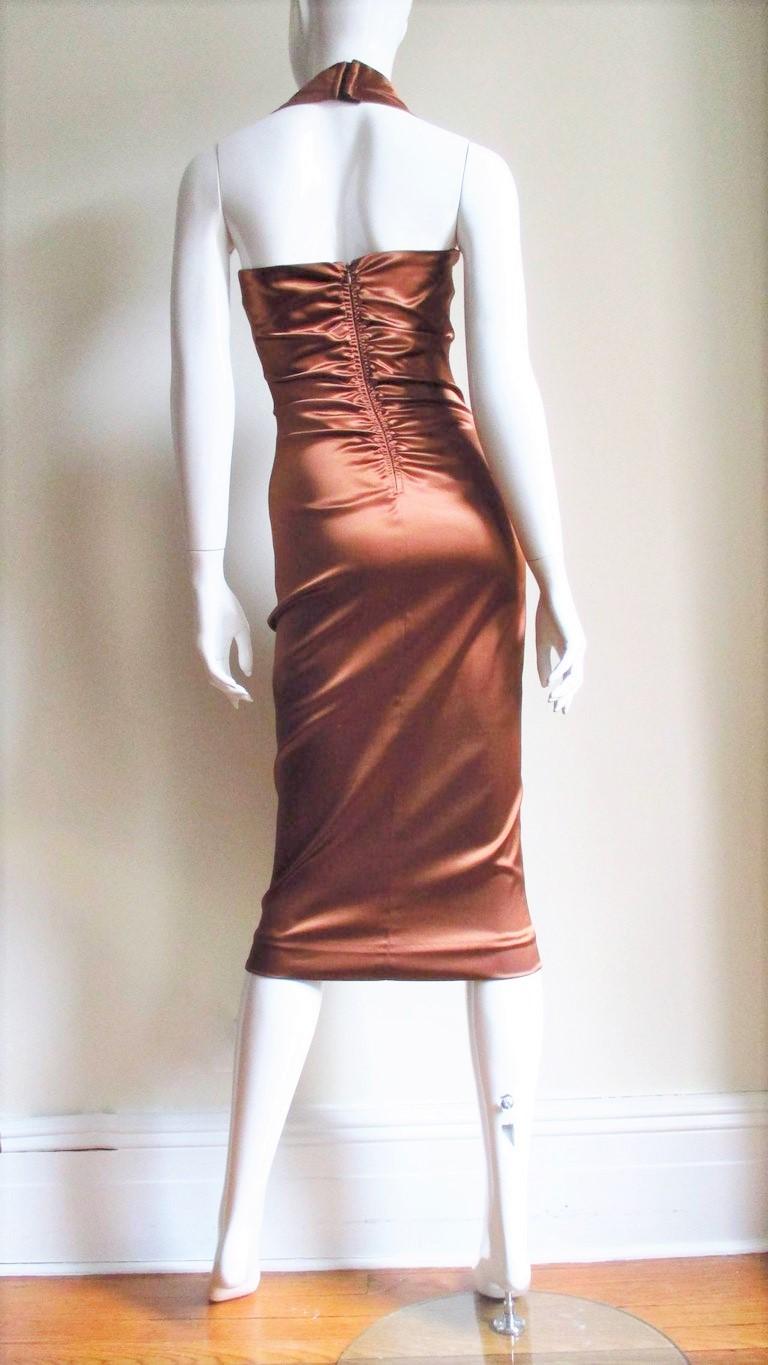 Dolce & Gabbana Seidenes Neckholder-Kleid mit Spitze im Angebot 9