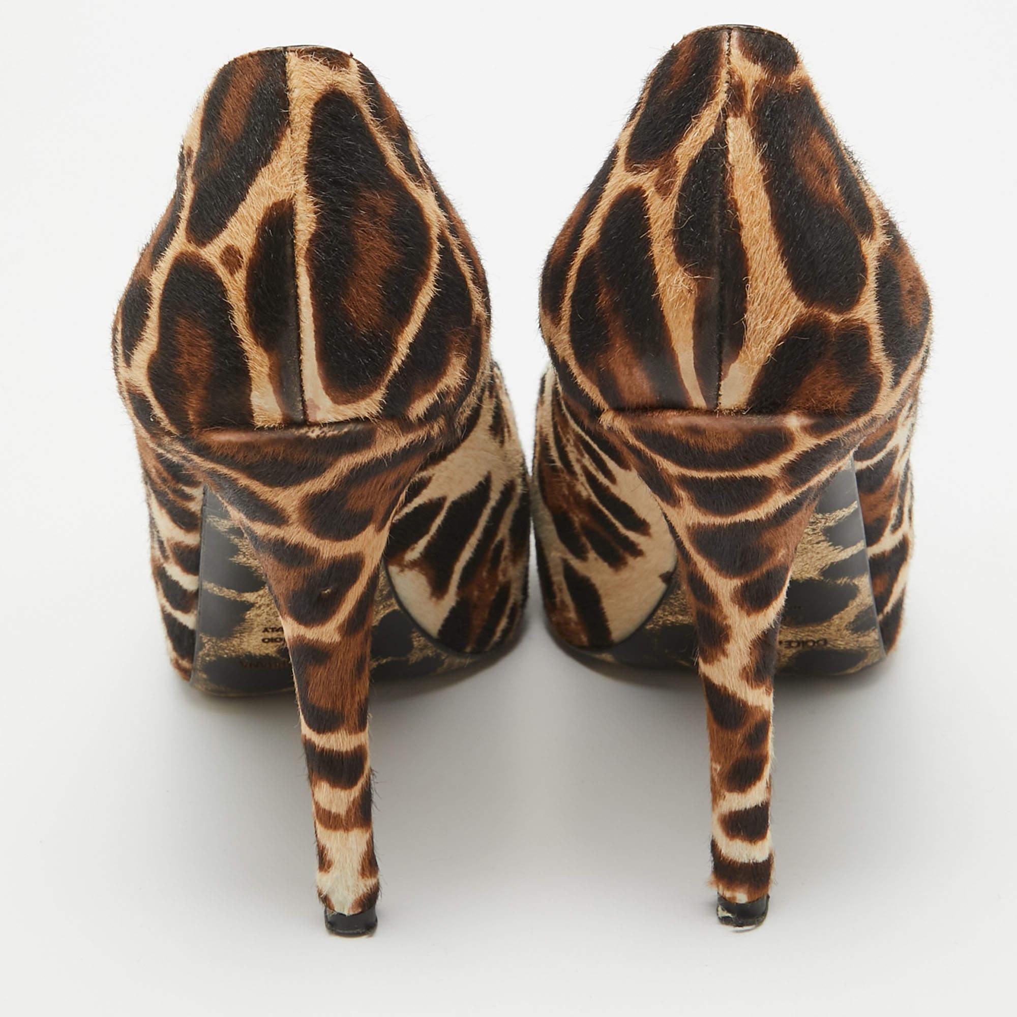Dolce & Gabbana Brown/Beige Kalbshaar Peep Toe Pumps Größe 39 Damen im Angebot