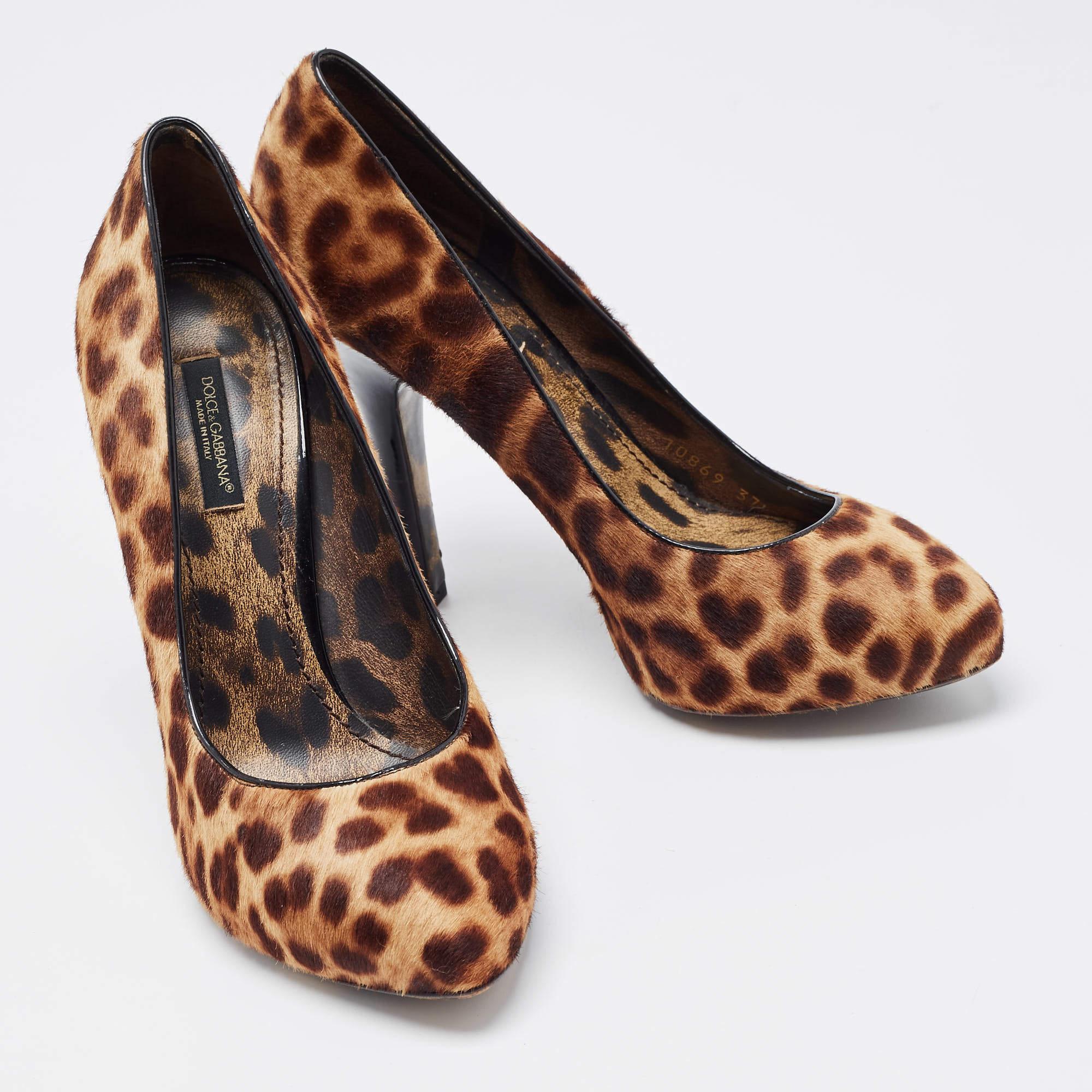 Dolce & Gabbana Brown/Beige Leopard Print Calf Hair Pumps Size 37.5 In Good Condition For Sale In Dubai, Al Qouz 2
