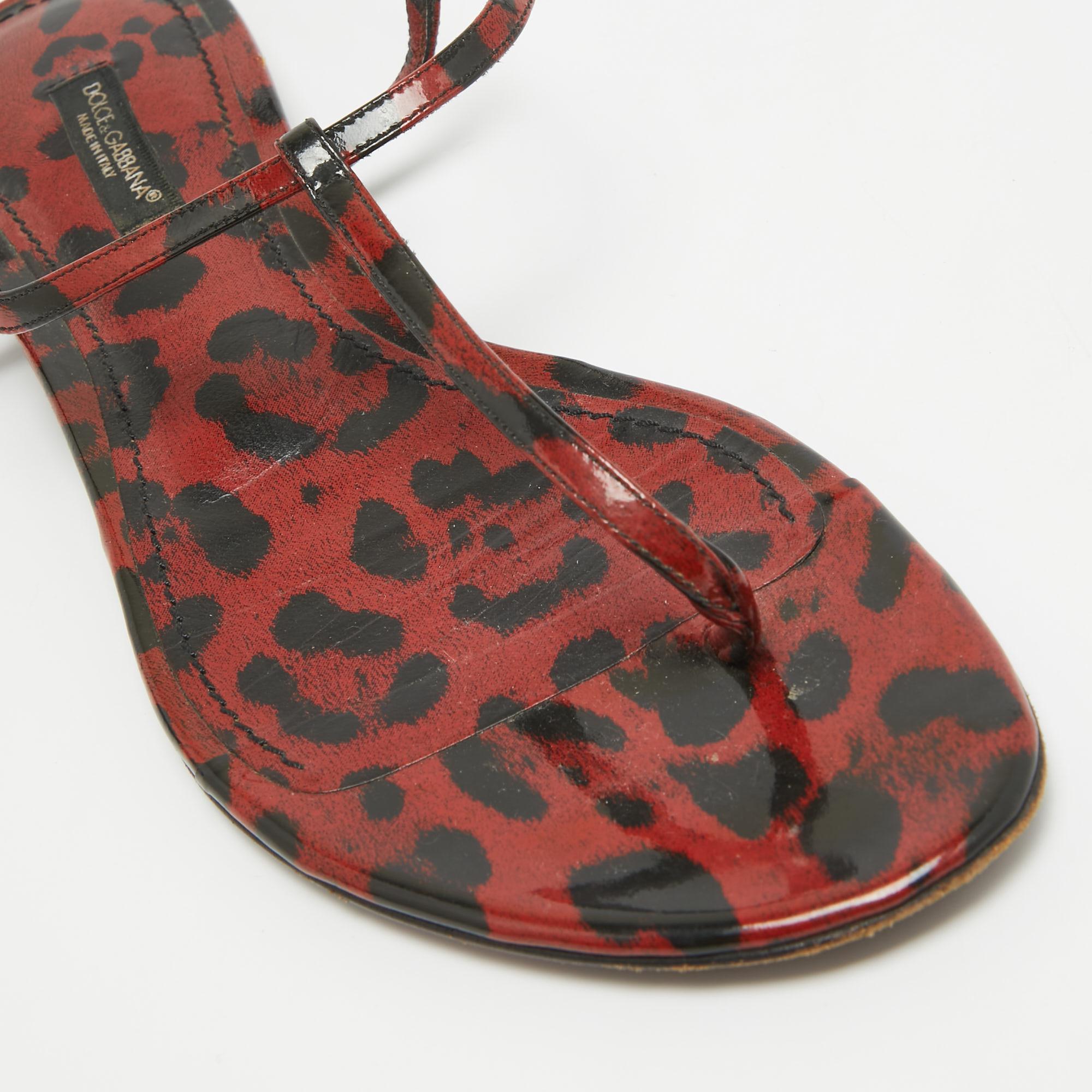 Bailarinas de charol marrón/negro Dolce & Gabbana talla 39 en venta 3
