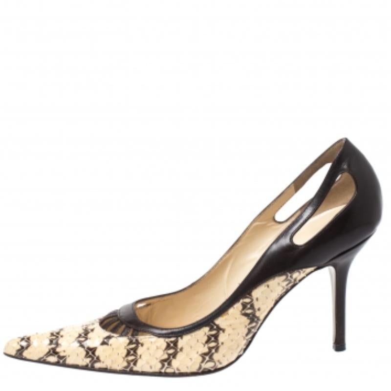 Dolce & Gabbana Braun/Creme Python Leder Ausschnitt Zehenpumps Größe 38.5 im Angebot
