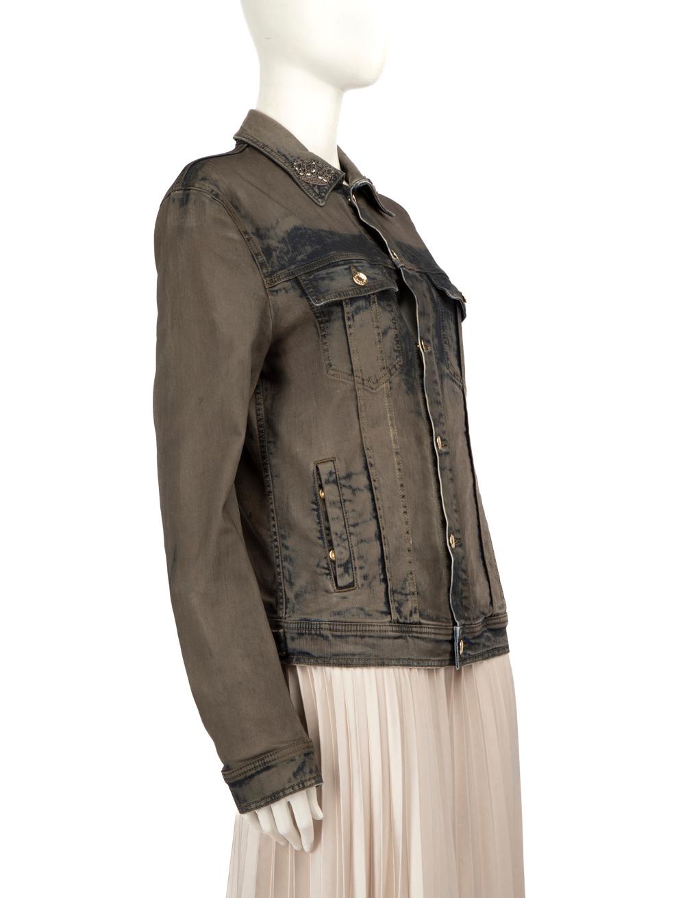 CONDITION is Very Good. Hardly any visible wear to the worn effect denim jacket is evident on this Dolce & Gabbana designer resale item.
  
  
  
  Details
  
  
  Brown
  
  Cotton denim
  
  Jacket
  
  Long sleeves
  
  Button up fastening
  
 