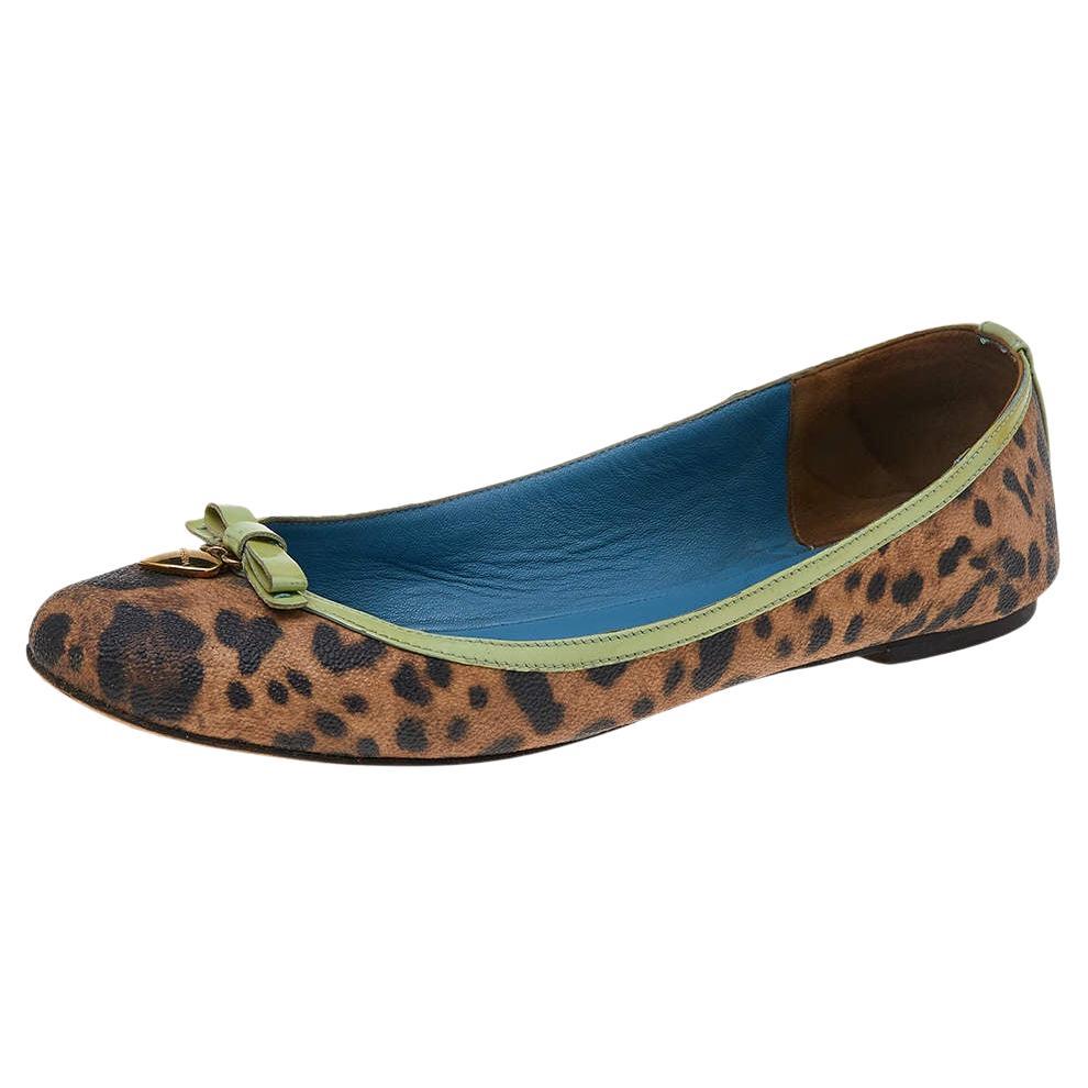 Dolce & Gabbana Brown/Green Leopard Print Coated Canvas And Patent Leather  For Sale