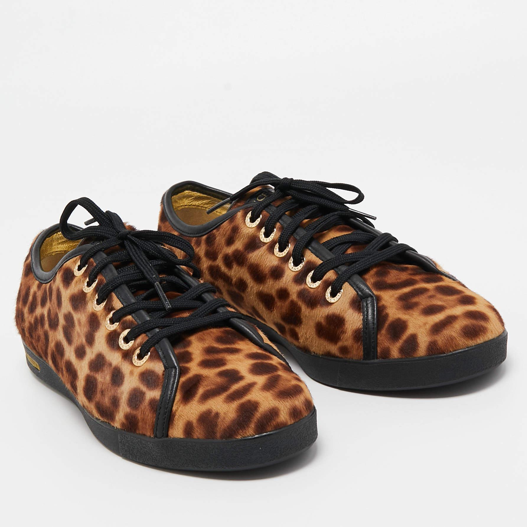 Dolce & Gabbana Brown Leopard Print Calf Hair Sneakers Size 41 In New Condition In Dubai, Al Qouz 2