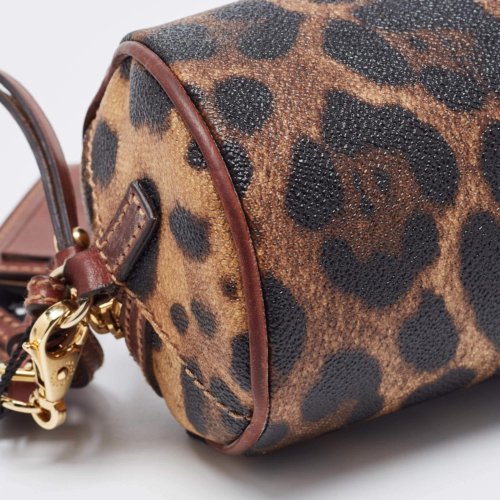 Dolce & Gabbana Brown Leopard Print Coated Canvas and Leather Wristlet Pouch For Sale 5
