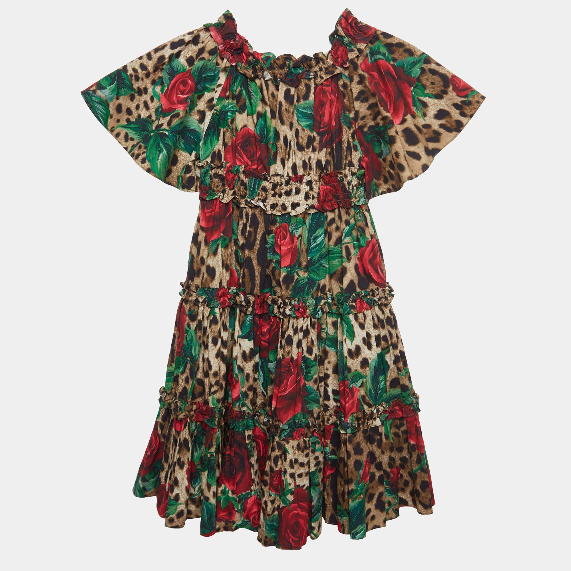 Elevate your little ones style with this Dolce and Gabbana dress. Meticulously crafted for durability and comfort it has a pretty leopard print design thats perfect for all seasons. Can be easily styled with flats as well as sneakers.