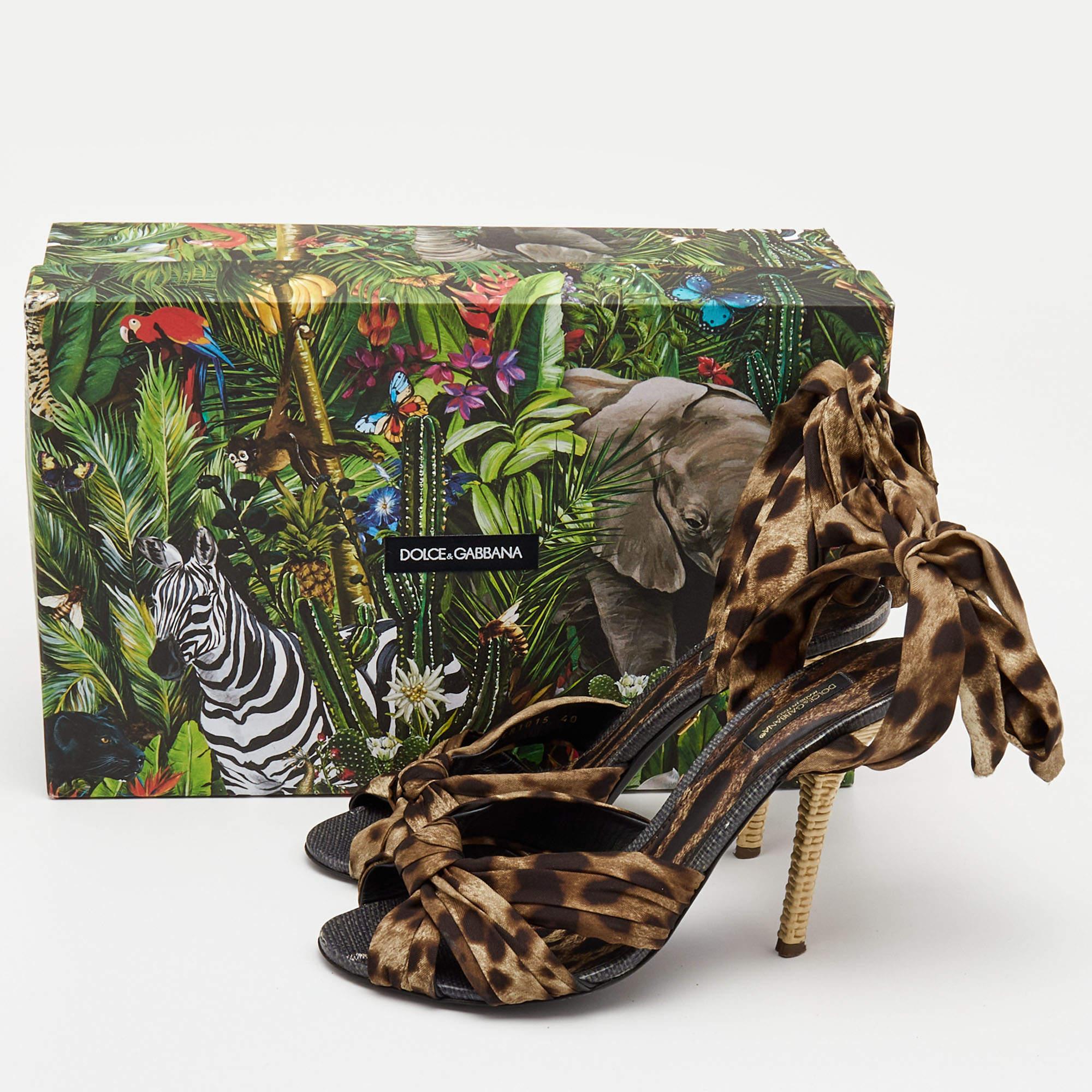 Dolce & Gabbana Brown Satin Leopard Print Fastening Ankle Tie Sandals Size 40 en vente 5