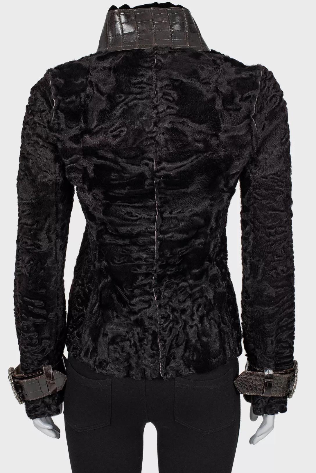 Dolce & Gabbana - Giacca marrone con cristalli di Shearling  Sz.40 L In condizioni buone in vendita a Krakow, PL
