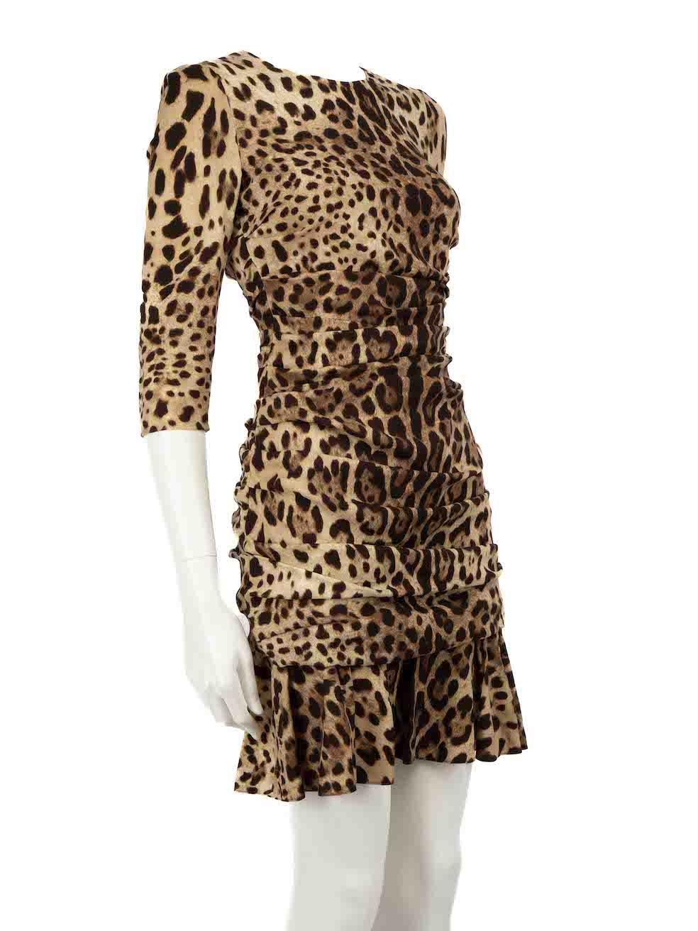 CONDITION is Good. Minor wear to dress is evident. Light wear to the fabric composition with a number of pulls to the weave found over the shoulders on this used Dolce & Gabbana designer resale item.
 
 
 
 Details
 
 
 Brown
 
 Silk
 
 Dress
 
