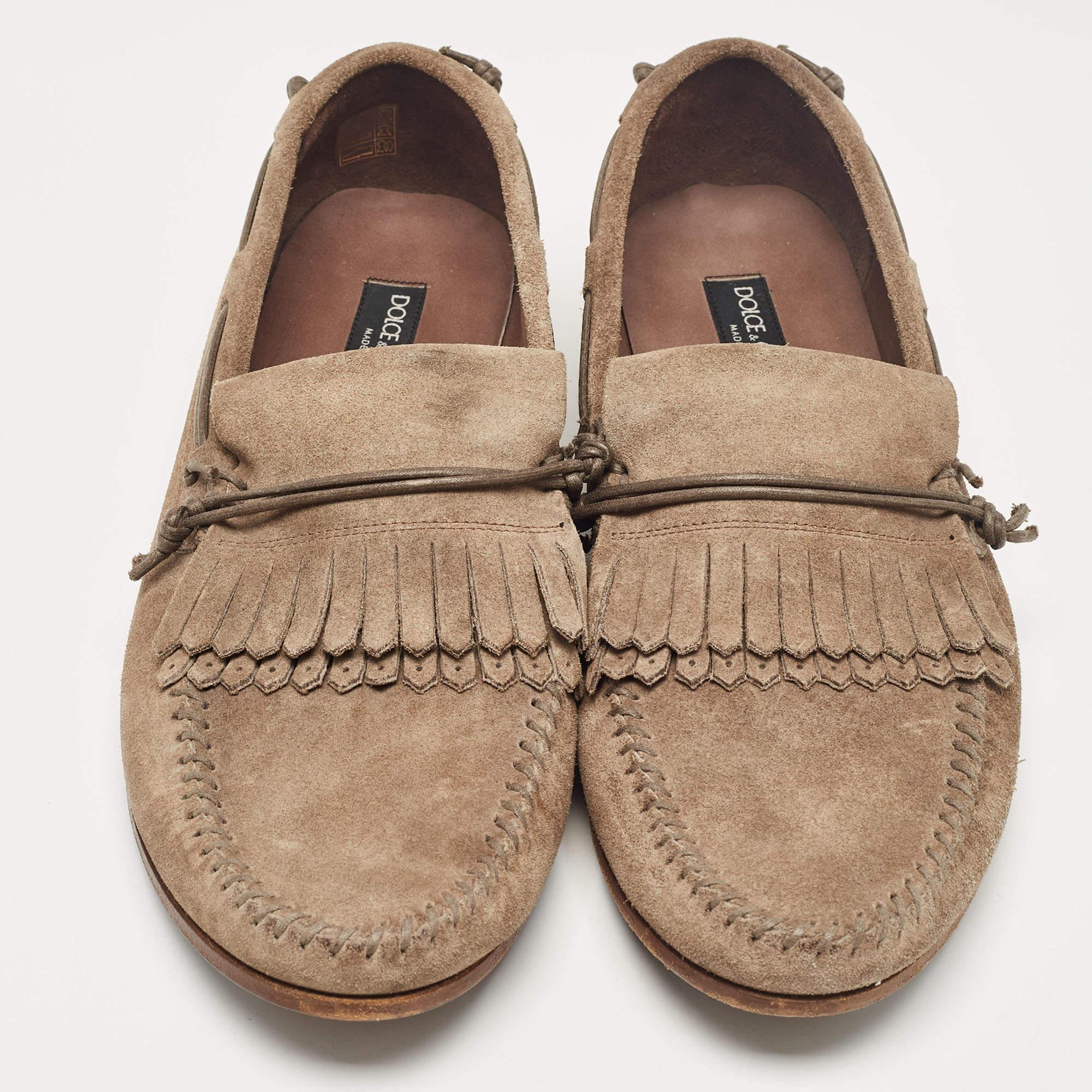 Dolce & Gabbana Brown Suede Fringe Slip On Loafers Size 45 In Good Condition For Sale In Dubai, Al Qouz 2