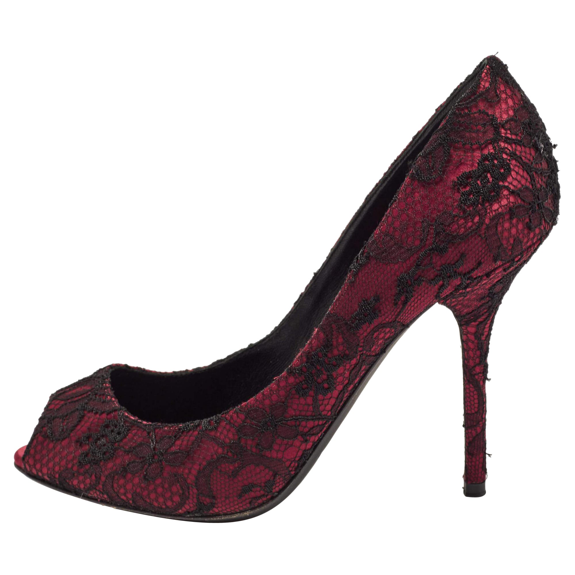 Dolce & Gabbana - Pumps Peep Toe in pizzo e rete borgogna/nero taglia 38 in vendita
