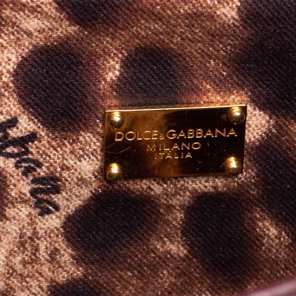Dolce & Gabbana Burgundy Croc Embossed Leather Flap Chain Crossbody Bag In Good Condition In Dubai, Al Qouz 2