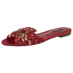 Dolce & Gabbana Burgundy Lace Crystal Embellished Flats Size 38.5