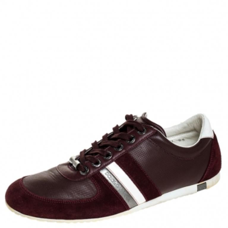 Dolce & Gabbana Baskets bordeaux en cuir et daim avec logo en métal, taille 43,5 Pour hommes en vente