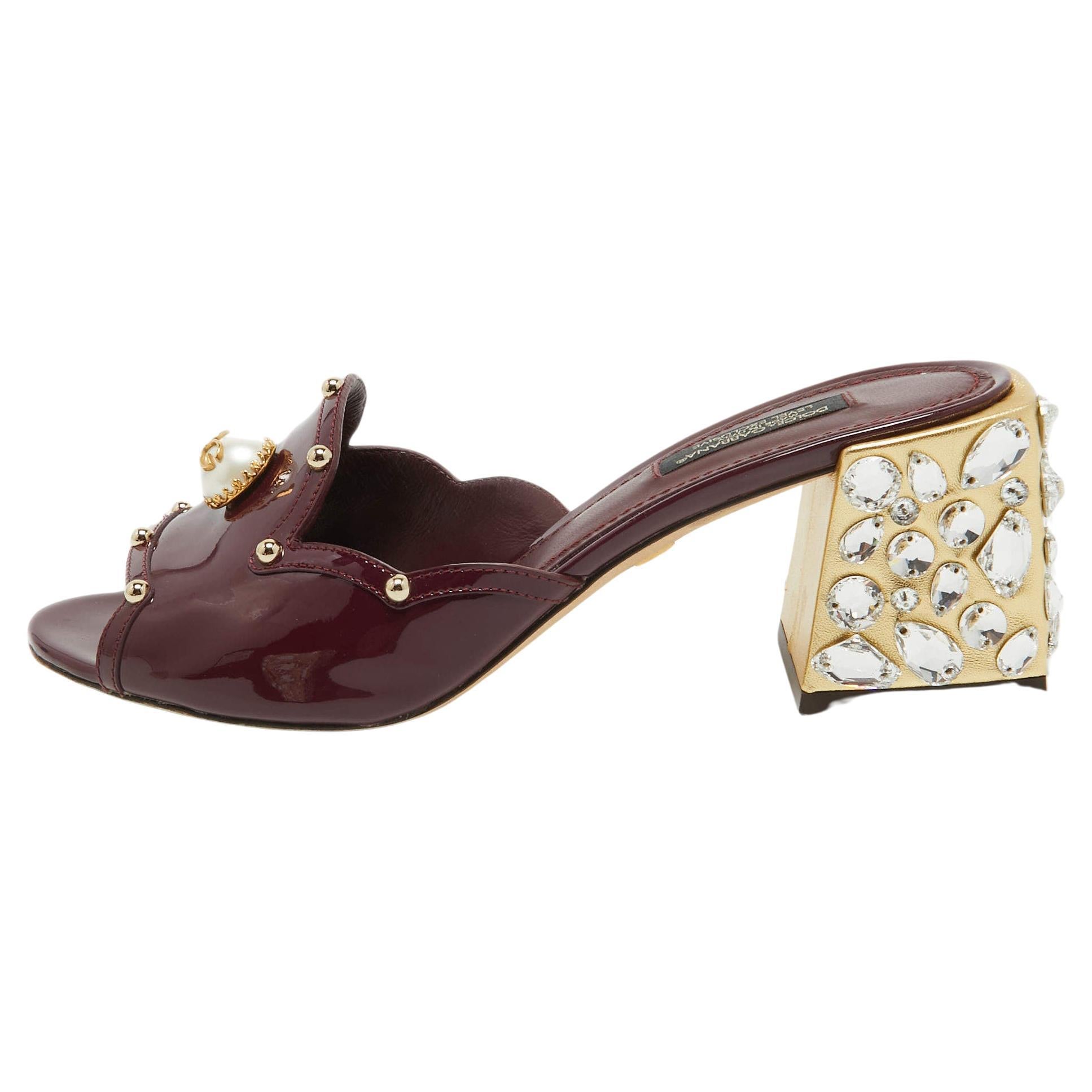 Dolce & Gabbana Burgundy Patent Leather Crystal Embellishment Block Heel Mules S For Sale