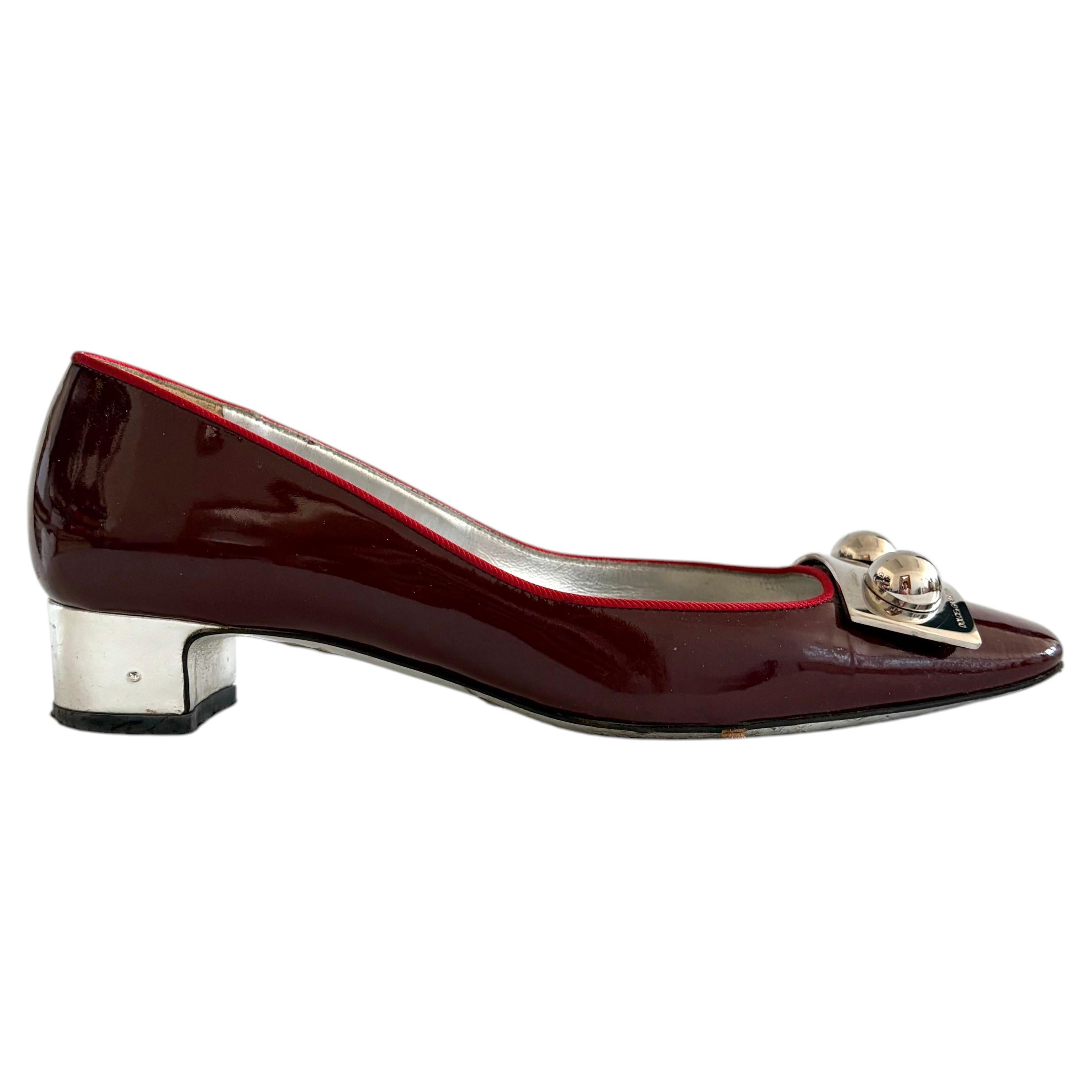 Dolce & Gabbana Burgundy Patent Leather Low-Heel Pumps with Silver Metal Hardware For Sale