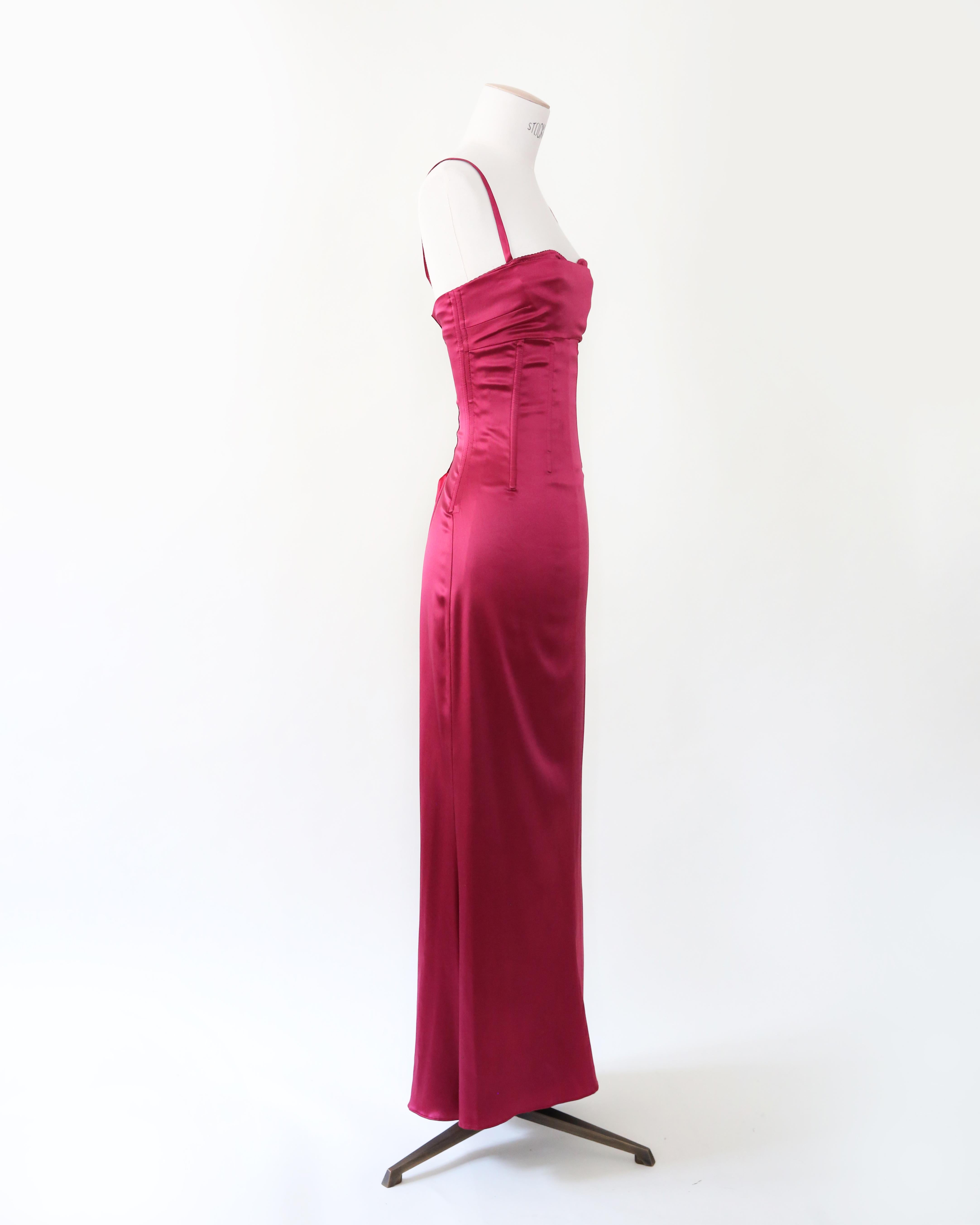Dolce & Gabbana burgundy satin ribbon lace up bustier corset midi maxi dress In Good Condition For Sale In Milano, Lombardia