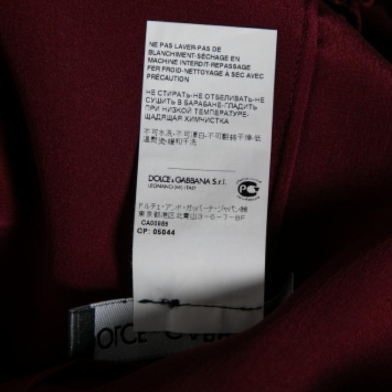 Dolce & Gabbana Burgundy Silk Ruffle Trim Detailed Button Front Shirt M Pour femmes en vente
