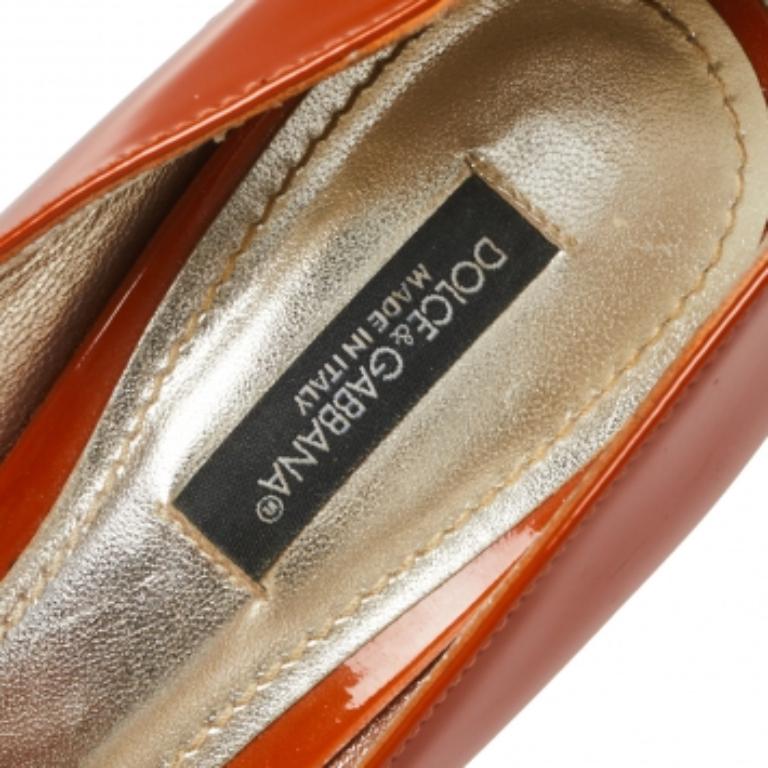 Dolce & Gabbana Burnt Orange Patent Leather Peep Toe Pumps Size 36 For Sale 3