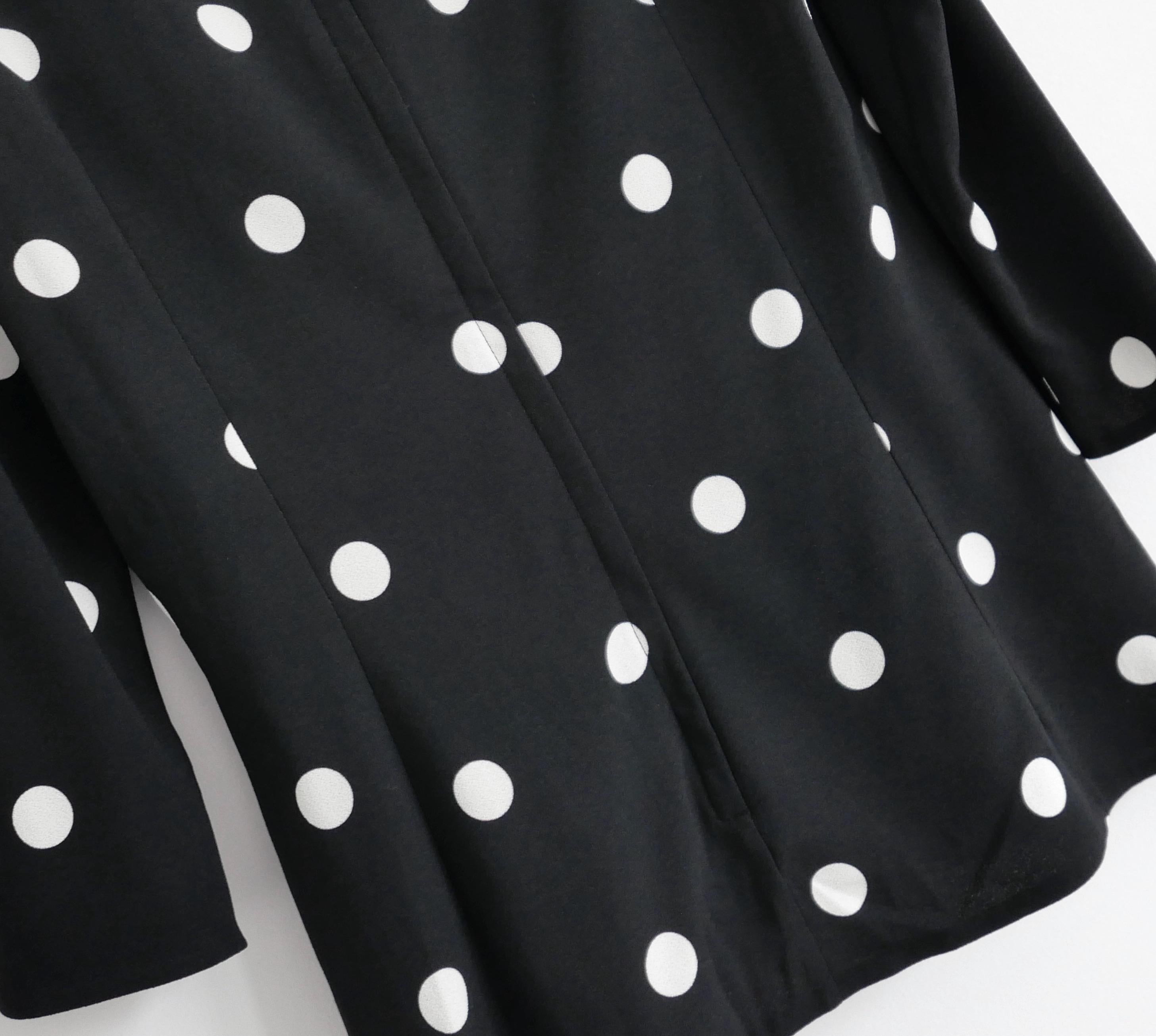 Dolce & Gabbana B&W Polka Dot Top Blouse In New Condition For Sale In London, GB