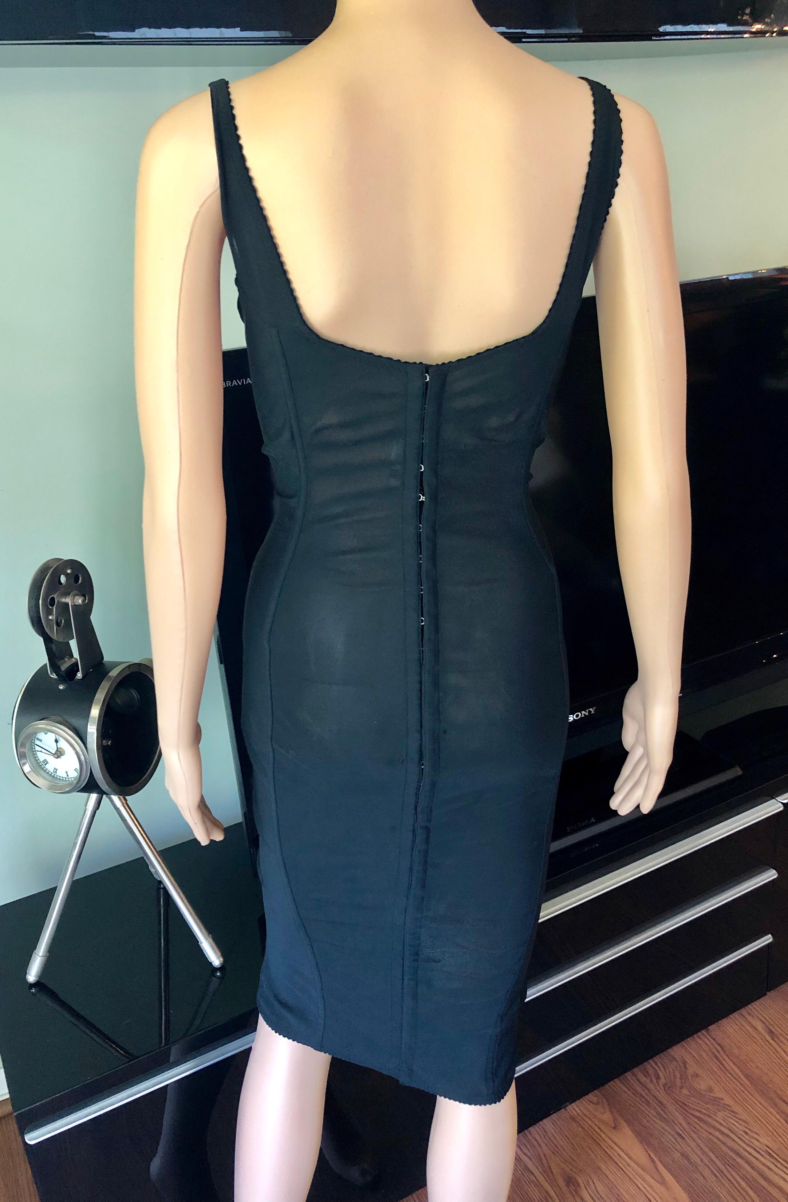 Dolce & Gabbana ca. 1996 Vintage Schwarzes halbdurchsichtiges Korsett-Spitzen-Bandage-Kleid im Zustand „Gut“ im Angebot in Naples, FL